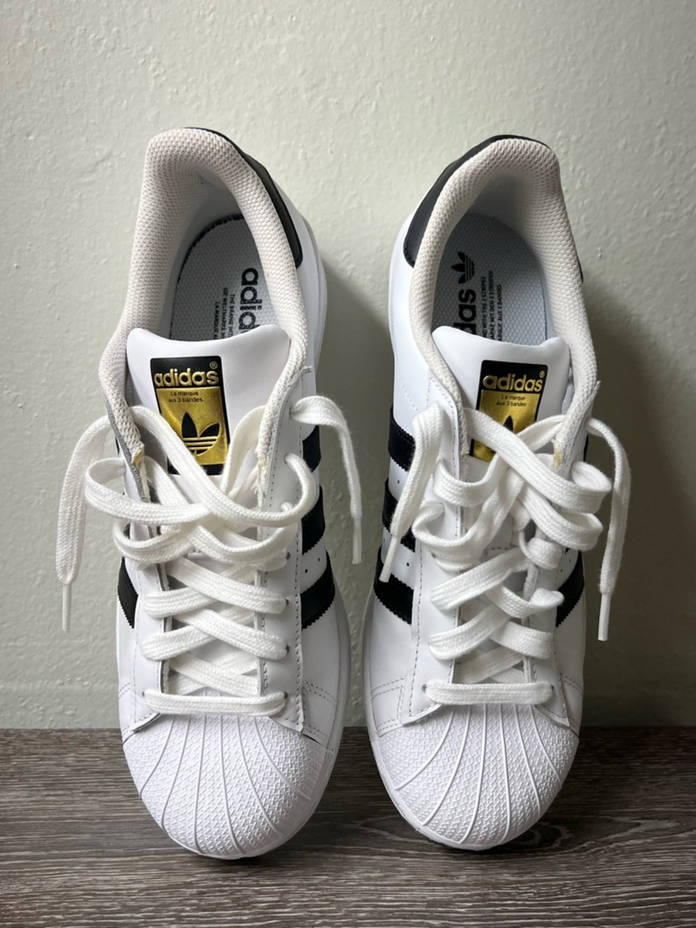 Adidas Original Women’s Superstar Classic 3-Stripe Sneaker - NWOT - US10